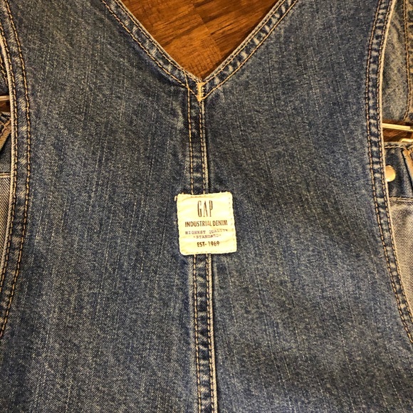 Vintage GAP 90’s overall shorts - Size Medium - Picture 6 of 7